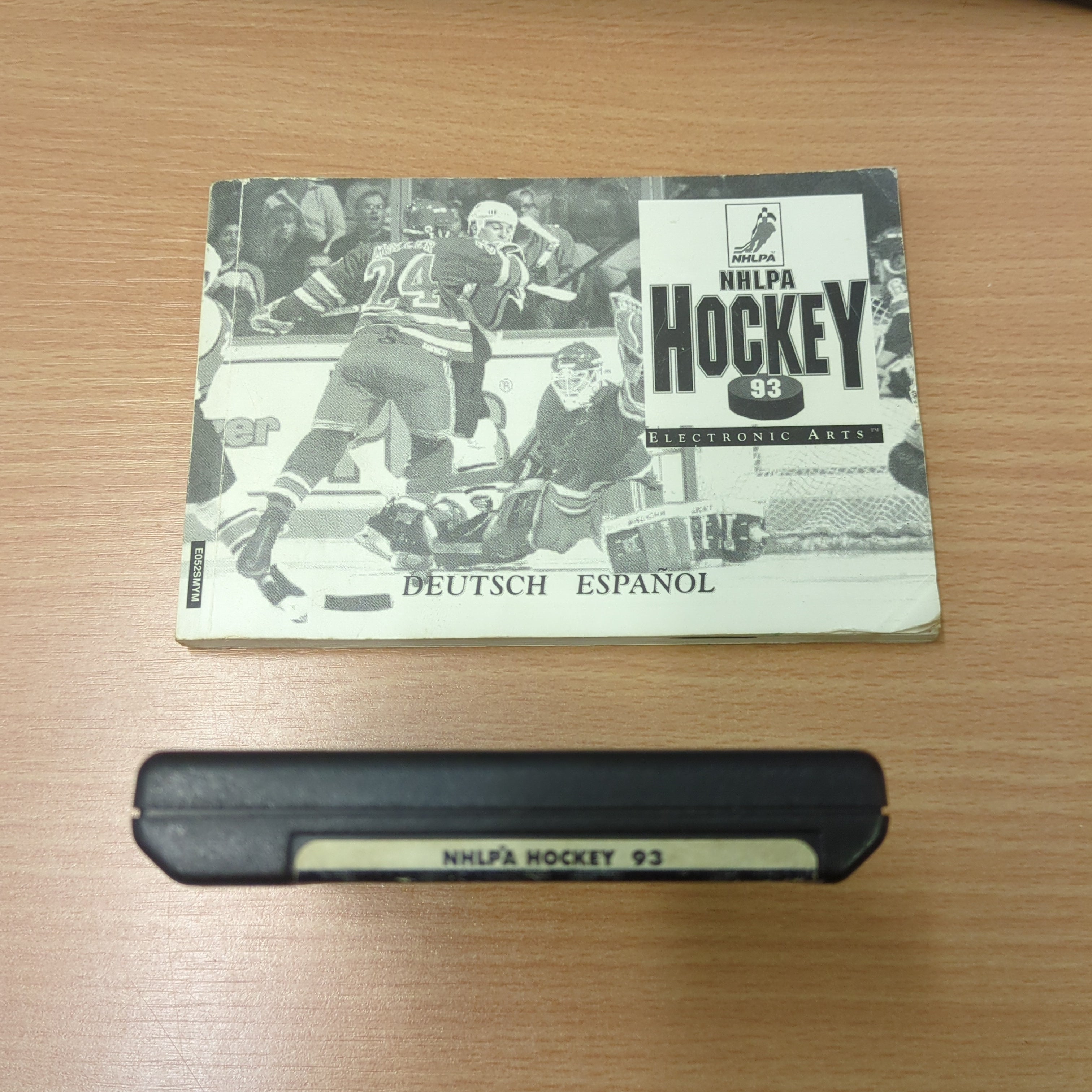 NHLPA Hockey 93 Sega Mega Drive game NHLPA Hockey 93 Sega Mega Drive game
